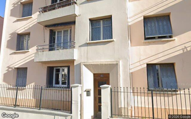 Façade : 2 place de la Paix, Villeurbanne