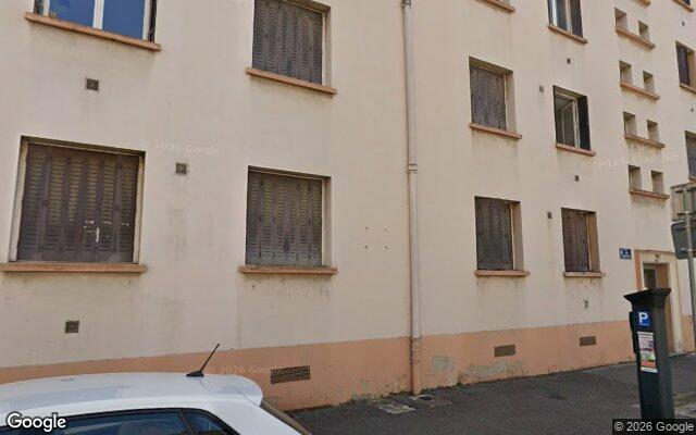 Façade : 2 rue Charrin, Villeurbanne