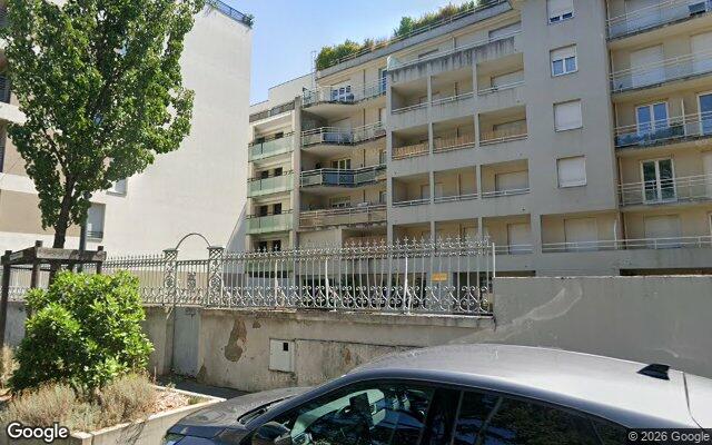 Façade : 58 rue Léon Blum, Villeurbanne