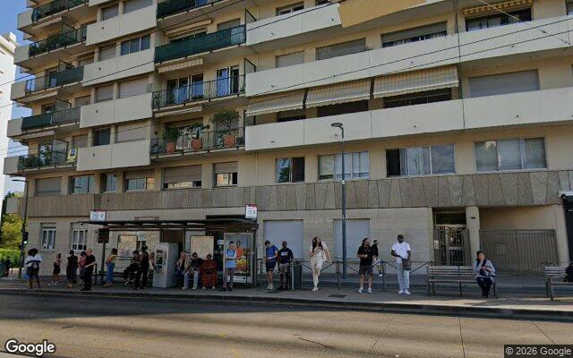 Façade : 169 cours Tolstoï, Villeurbanne