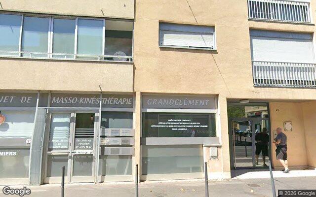 Façade : 49 rue Léon Blum, Villeurbanne