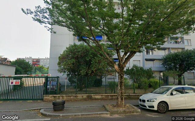 Façade : 111 rue Léon Blum, Villeurbanne