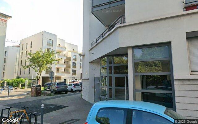Façade : 194 rue du 4 Août 1789, Villeurbanne